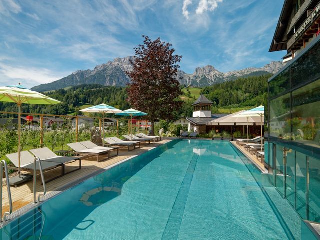 Leogang_Sommer_Pool_Hotel_Der_Löwe